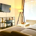 Wohnung In Linden - Stadtleben - 68Qm, Kueche, Bad, 2 Balkons, 5 Personen, Wifi