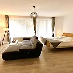 Wohnung In Linden - Stadtleben - 68Qm, Kueche, Bad, 2 Balkons, 5 Personen, Wifi