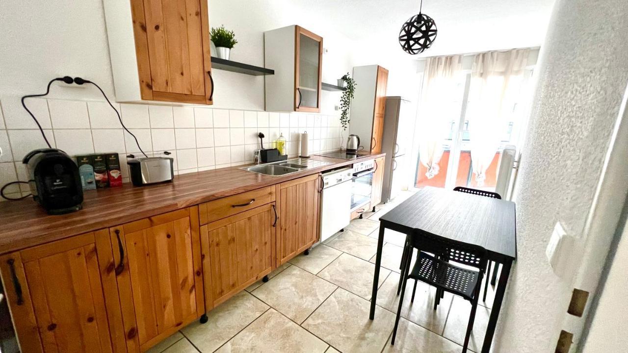 Apartment In Linden - Stadtleben - 68qm, Kueche, Bad, 2 Balkons, 5 Personen, Wifi Hannover